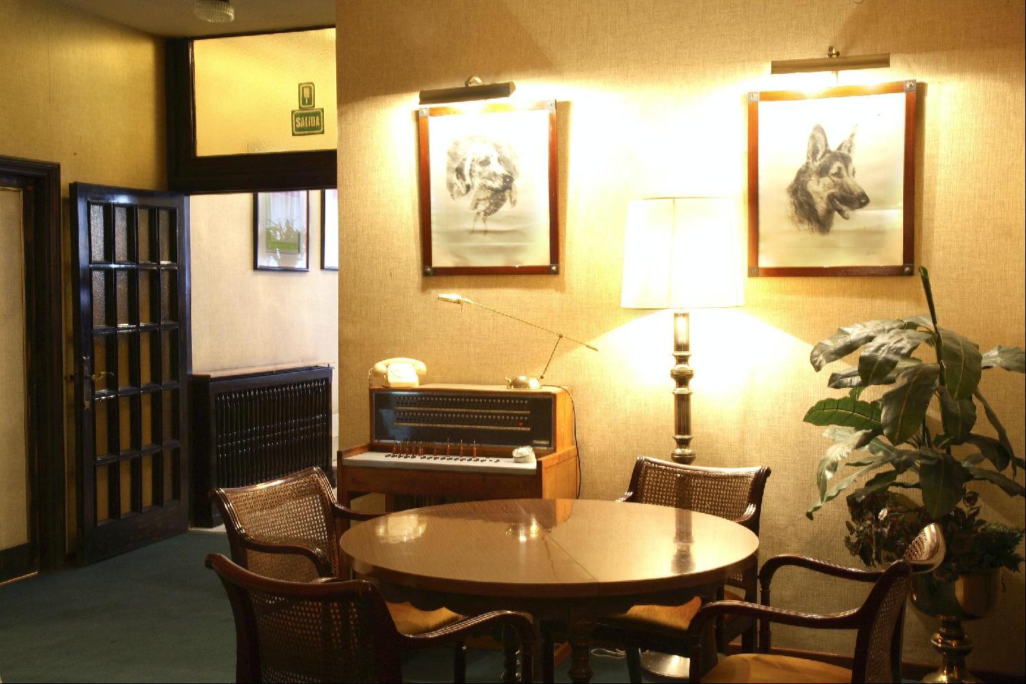 Hotel Monclus à Palencia Extérieur photo