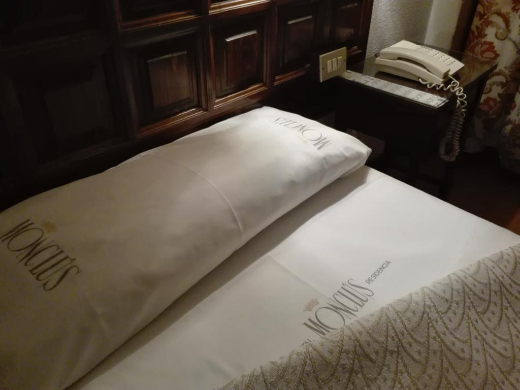 Hotel Monclus à Palencia Extérieur photo