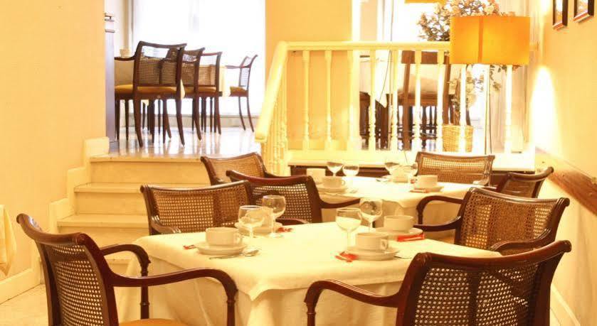Hotel Monclus à Palencia Extérieur photo